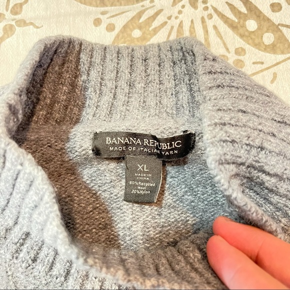 Banana Republic Wool Turtleneck Sweater - Picture 3 of 4